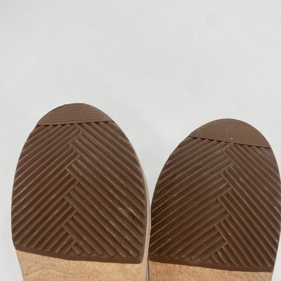 Lotta From Stockholm Silver Leather Clogs - Picture 11 of 12